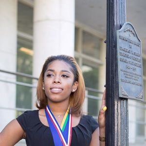 Meet your Posher, Deborah